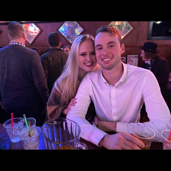 Meet your Posher, Bri - Picture 5 of 5